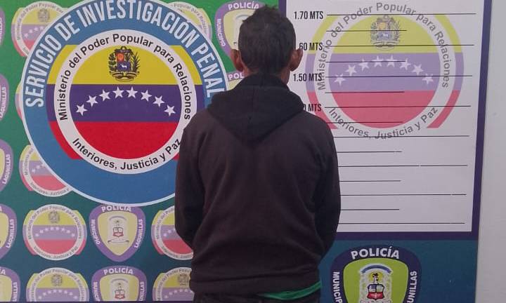 Lo arrestan tras grabar abuso sexual de su hijastra