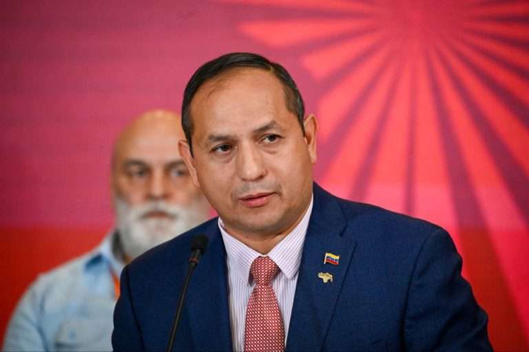 Venezuela propuso crear rutas aéreas y acuáticas entre países del Alba-TCP