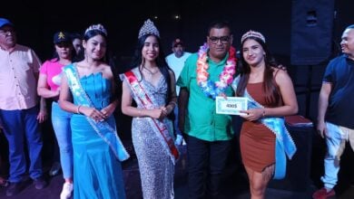 Entregan premios de los Carnavales del municipio Libertador