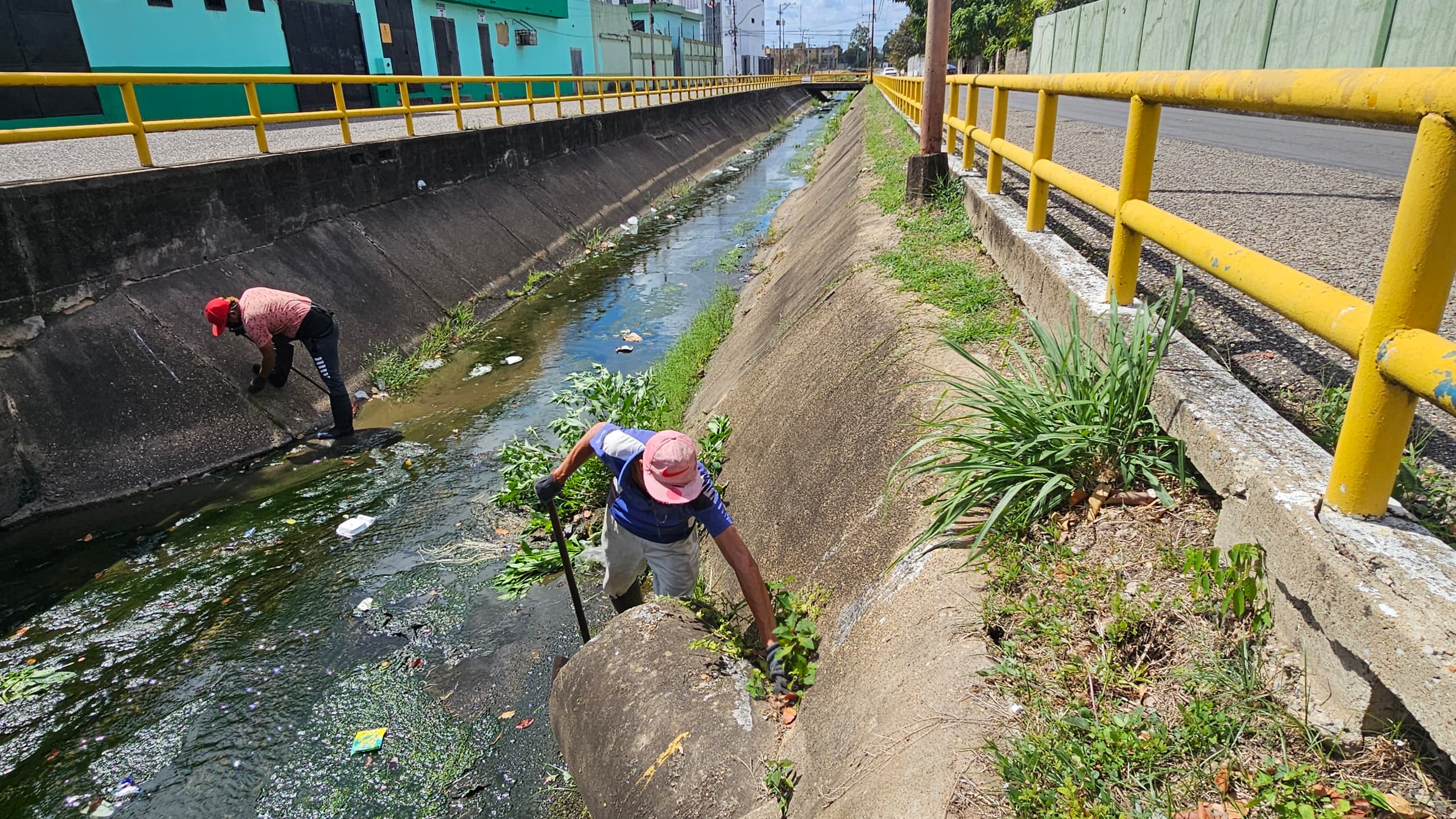 Alcaldía de Maturín ejecuta limpieza del caño Alberto Carnevalli en Las Avenidas