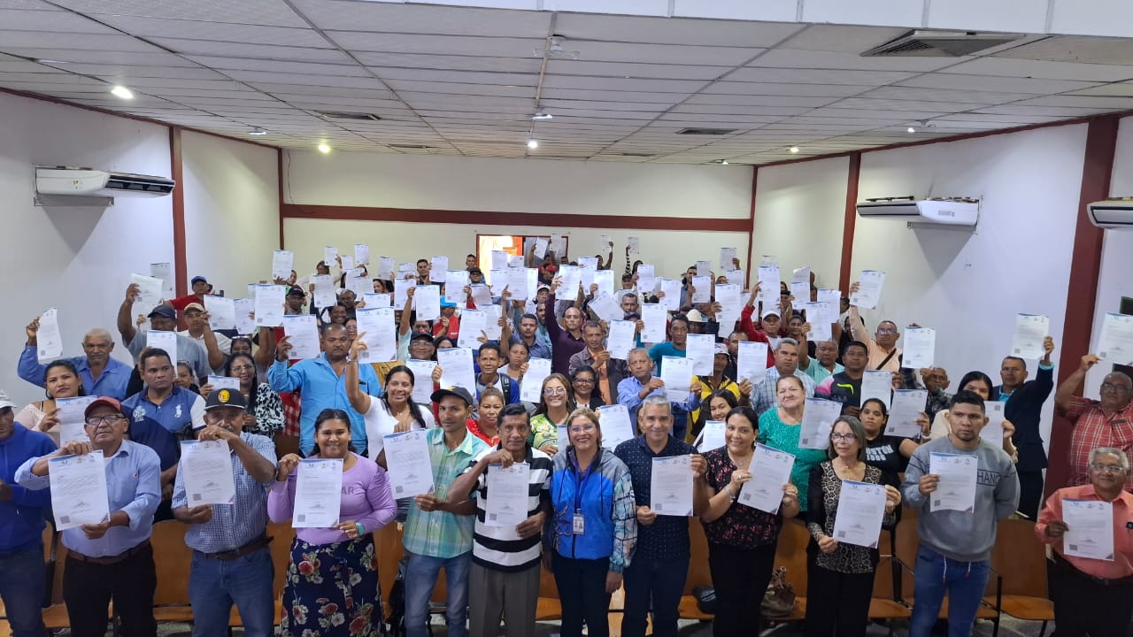 Juramentados 140 jueces y juezas de paz comunal del sur de Monagas