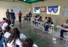 Imparten conversatorio sobre acoso escolar en la Escuela Básica Pedro Campos de Las Cocuizas