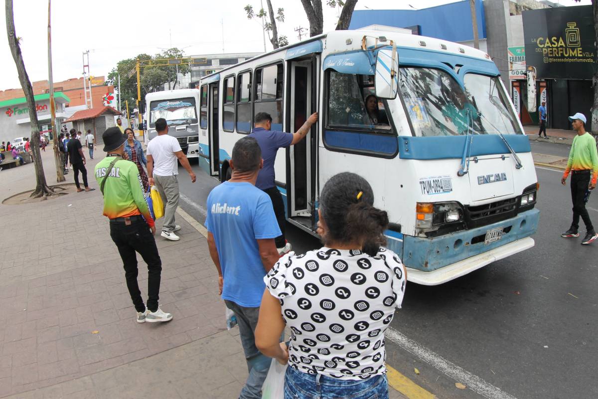 Maturineses: Afluencia en algunas rutas del transporte público y baja frecuencia en otras