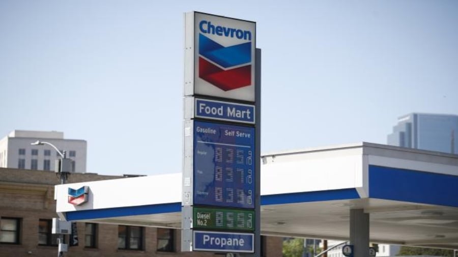 Trump considera extender la licencia de Chevron para extraer petróleo en Venezuela