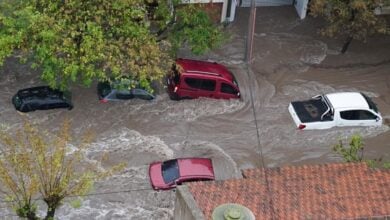 Intensas lluvias dejan bajo el agua a la ciudad Bahía Blanca en Argentina