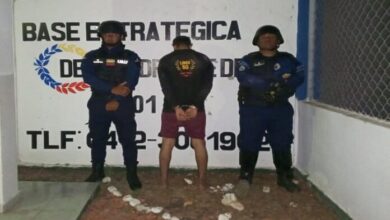 Mototaxista le cayó a golpes a su novia por celos
