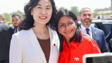 Vicepresidenta Delcy Rodríguez arriba a China para afianzar cooperación estratégica