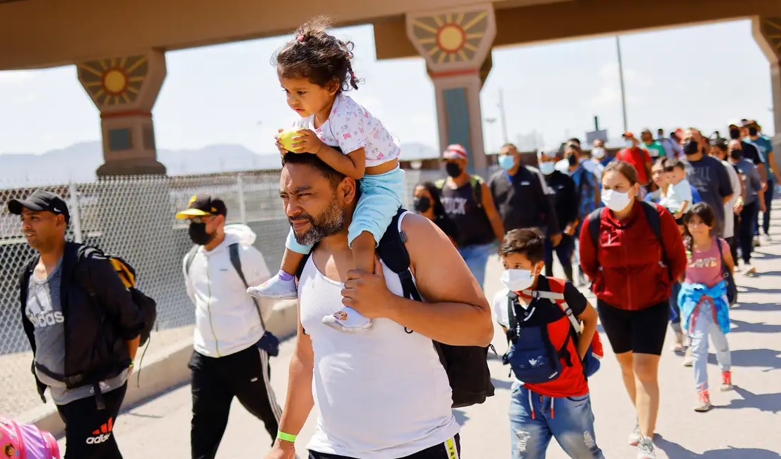 Venezolanos con permisos temporales en EE. UU. tienen solo siete días para “autodeportarse”