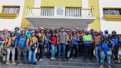 Entregan cascos a motorizados de Caripe para asegurar su protección