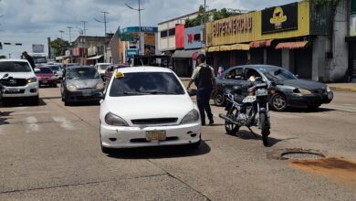 Tras varios reportes de conductores solucionan problema de alcantarilla sin tapa en la Juncal