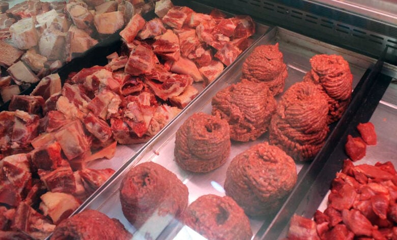 Precio del kilo de carne supero los Bs.700