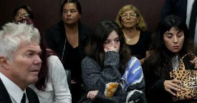 Hija de Maradona arremete contra médicos de su padre