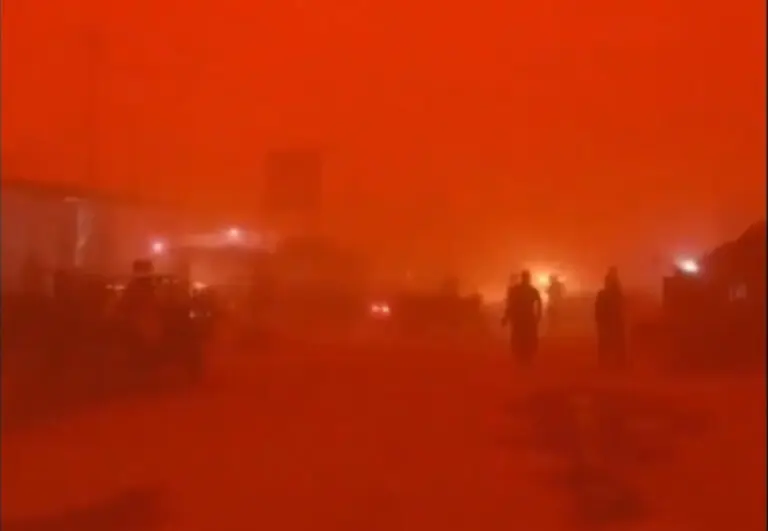 Irak: unos 2.000 hospitalizados por densa tormenta de arena
