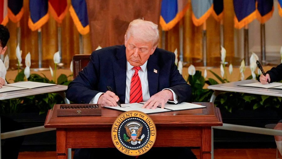 Trump firma nueva orden ejecutiva para evitar la suspensión de TikTok en EEUU