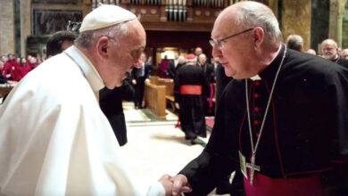 Kevin Farrell, el cardenal encargado de la Iglesia hasta la elección de un nuevo papa