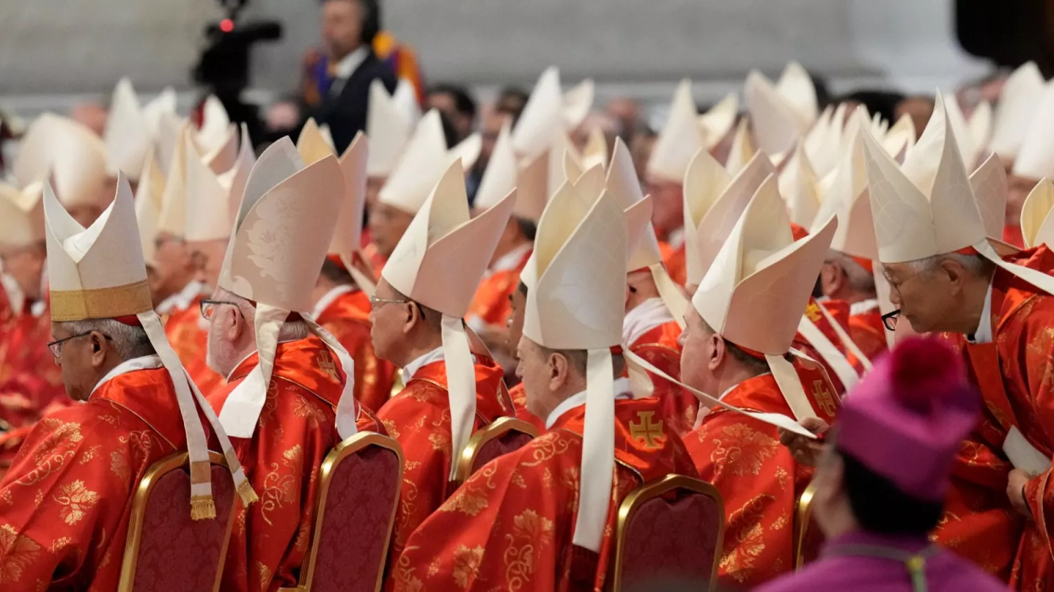 Inicia cónclave para elección del próximo Papa