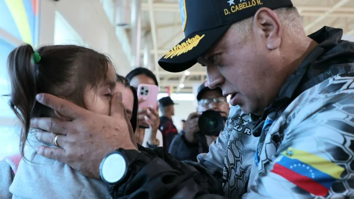 Cabello instó al gobierno de EEUU a devolver a los niños secuestrados con sus familias