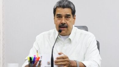 Maduro: "A Venezuela no la va a detener nadie, ni amenazas ni medidas (...) no depende de licencia"