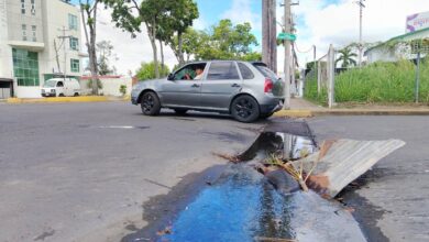 Reportan alcantarilla rota y obstruida en avenida La Paz con calle Santo Domingo en Maturín