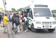 Poca circulación del billete de 5,00Bs afecta a usuarios del transporte público