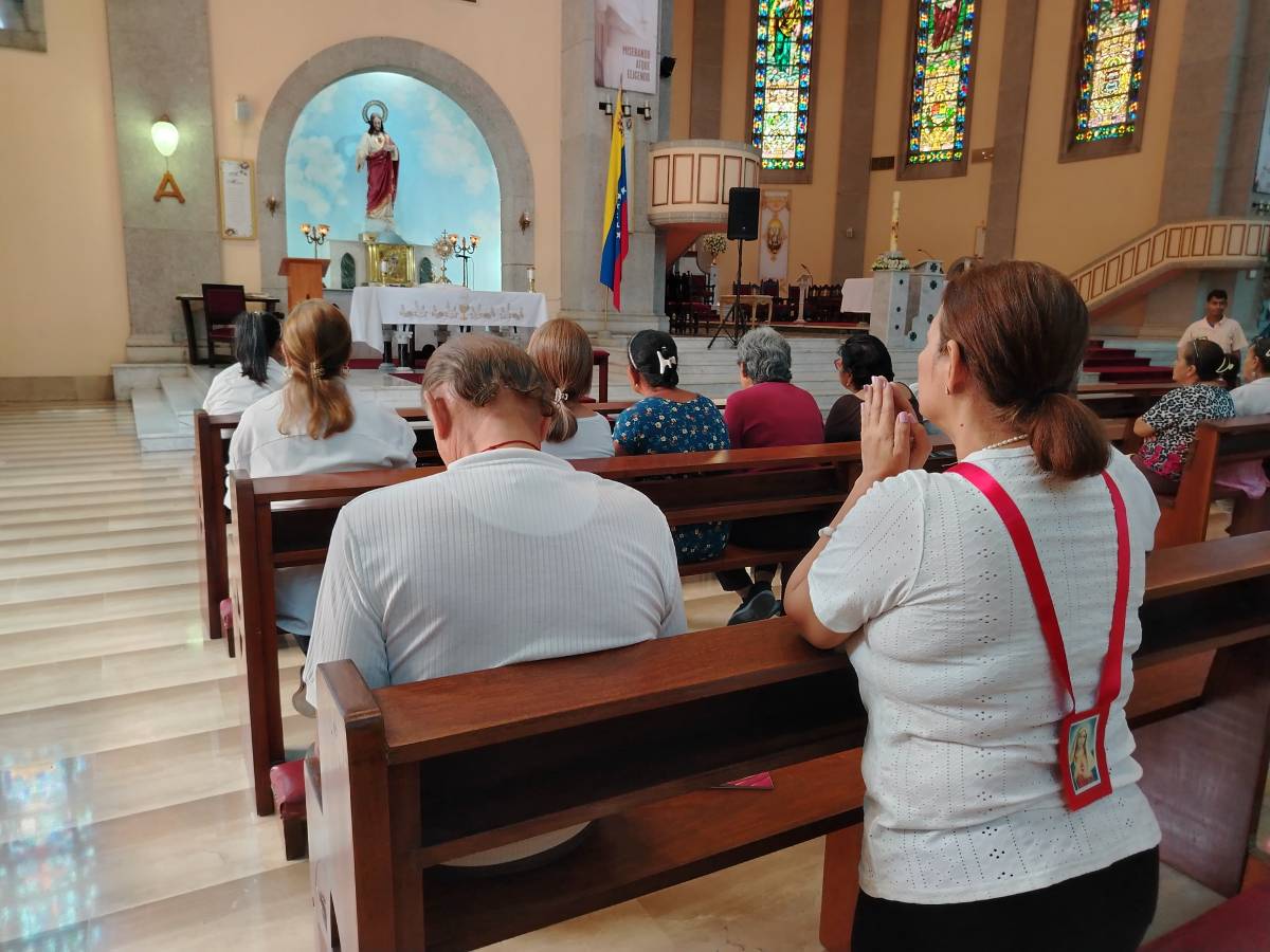 Diócesis de Maturín realiza jornada de oración por la elección del nuevo papa