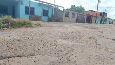 Denuncian deterioro de la vía principal de El Parquecito