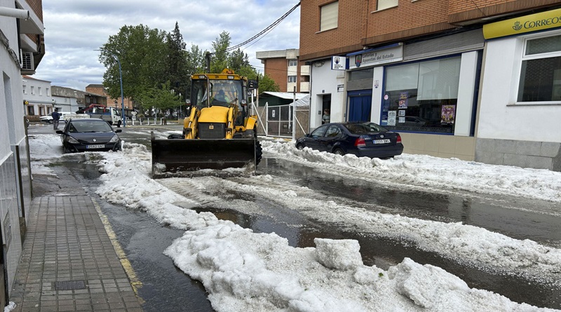 Granizada cubrió de blanco Piedrabuena y otros municipios en España