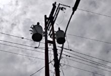 Fallas de luz lleva “locos” a los residentes de Ciudad Colonial