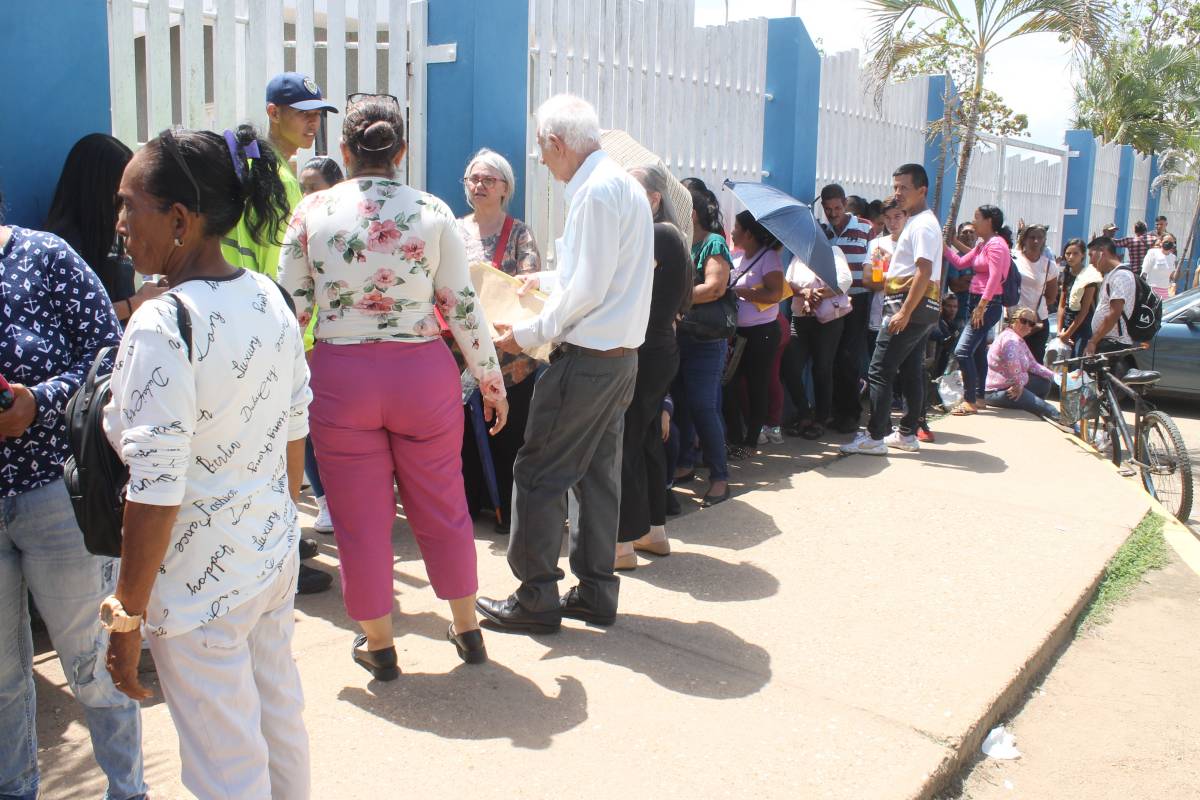 Usuarios aseguran que tramitar la cédula es un calvario en el Saime Maturín