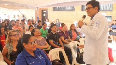 Unesr realiza conversatorios para la prevención del suicidio
