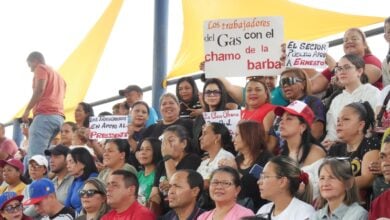Empleados públicos oficialistas celebraron el 1 de mayo en el Núñez Mares