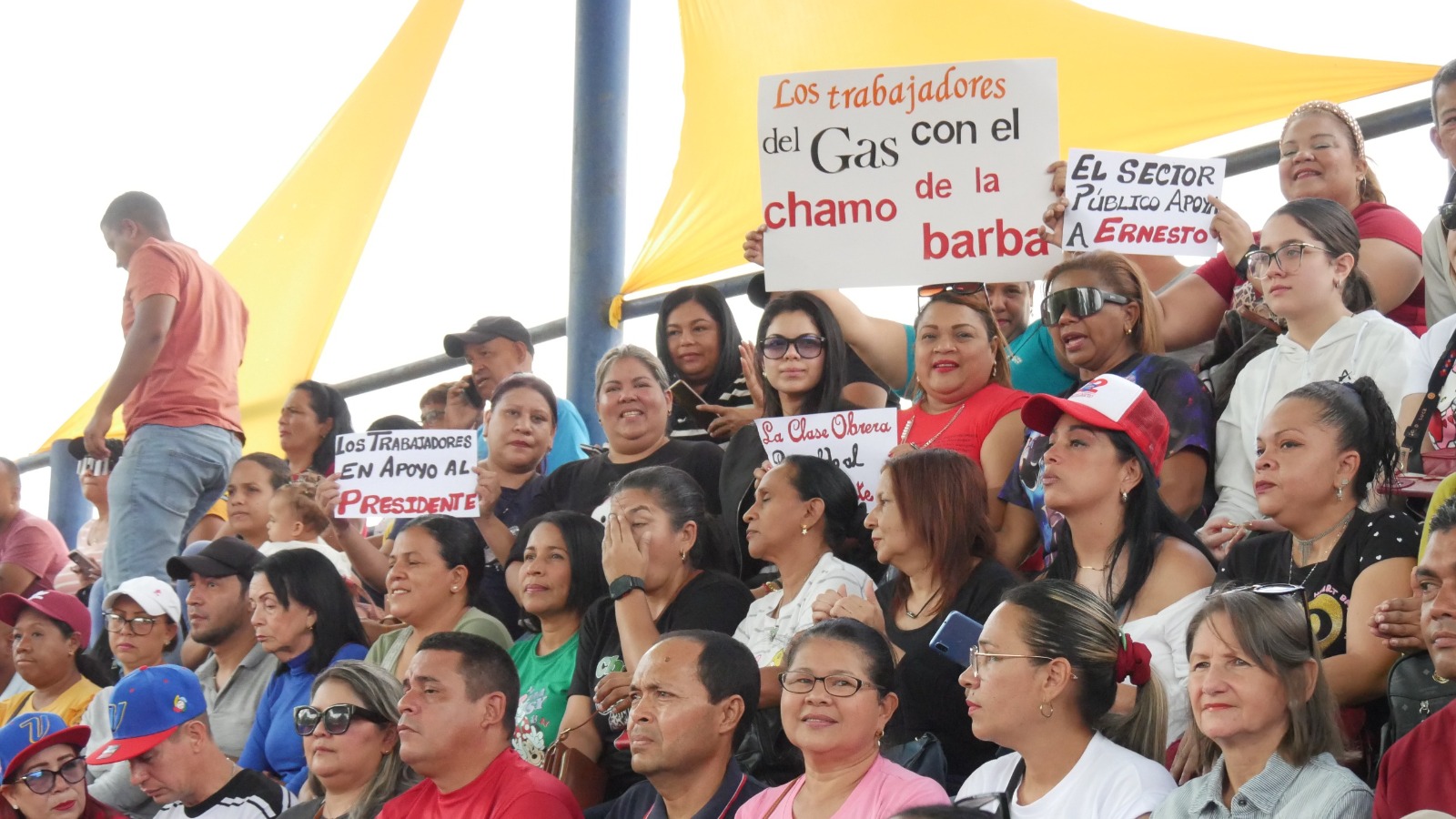 Empleados públicos oficialistas celebraron el 1 de mayo en el Núñez Mares