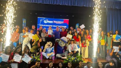 Entregan reconocimientos a 91 niños y adolescente que egresan de la escuela Michigan
