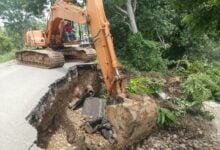 Atienden falla de la Troncal 10 del sector La Plena en el municipio Bolívar