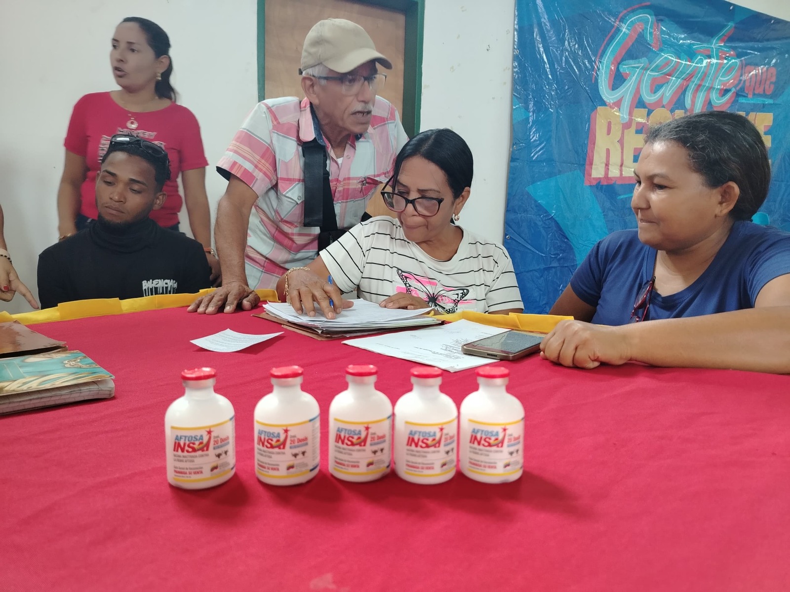 Entregan 860 vacunas para bovinos en el municipio Piar