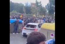 (+Video): Conductora embiste a una multitud previo al partido entre el FC Barcelona y el Espanyol