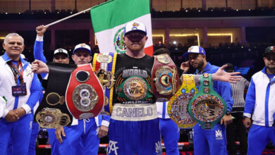¡Sin brillo y sin noquear! El Canelo Álvarez se proclamó campeón indiscutido supermediano (+Video)