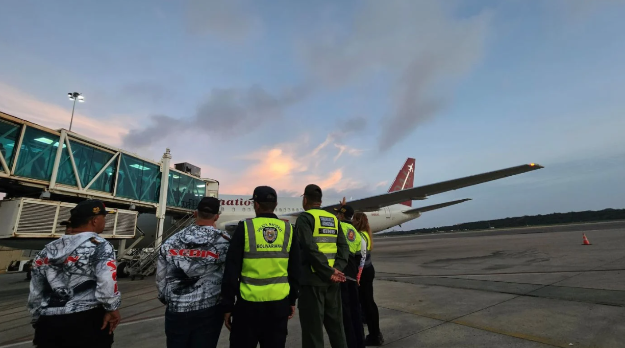 Vuelo del Plan Vuelta a la Patria arribó al país con 87 connacionales