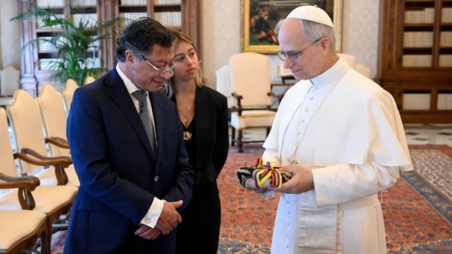 El papa León XIV sostuvo encuentro con Gustavo Petro este 19 de mayo