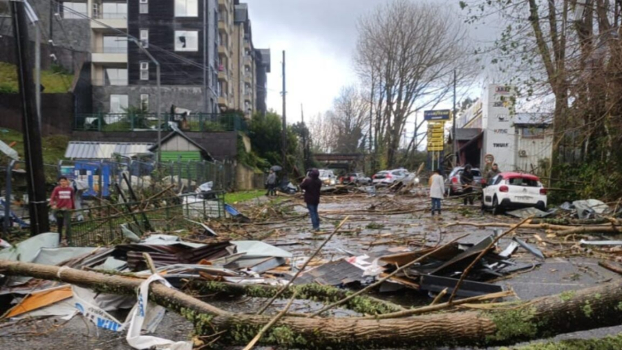 Cifra de heridos por tornado en ciudad de Chile sube a 19 y 5.000 personas siguen sin luz