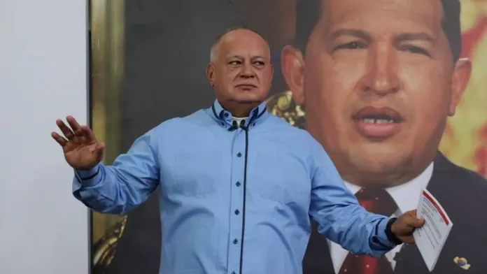 Cabello: Salida de la embajada argentina fue negociada por solicitud de María Corina Machado