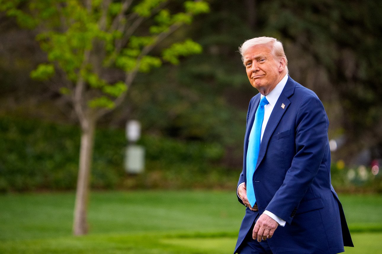 Trump gasta millonaria suma en enviar migrantes a Guantánamo