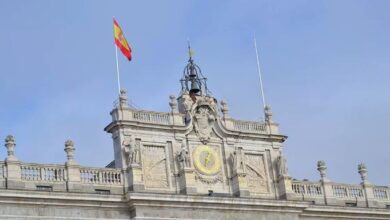 España planea regularizar a más de 66 mil venezolanos