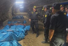 La mandataria peruana, Dina Boluarte, también suspendió la actividad minera durante 30 días en la zona afectada con el fin de facilitar la instalación de los organismos de seguridad en el perimetro