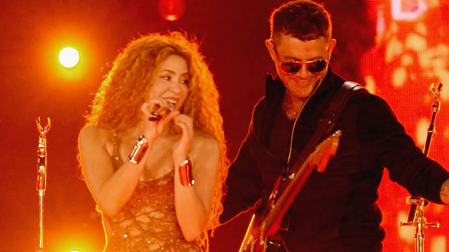 ¡Estreno! Shakira y Alejandro Sanz anuncian videoclip de "Bésame" para este jueves