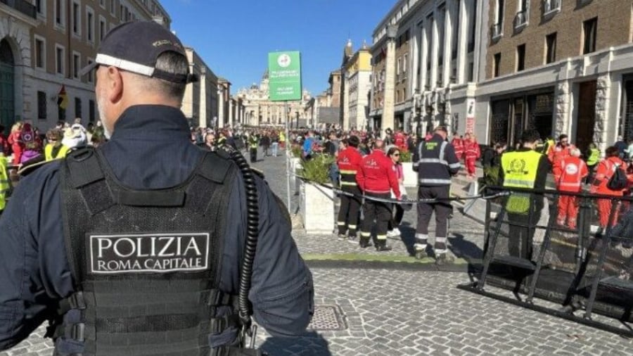 Gran despliegue de seguridad en el Vaticano antes del inicio del cónclave