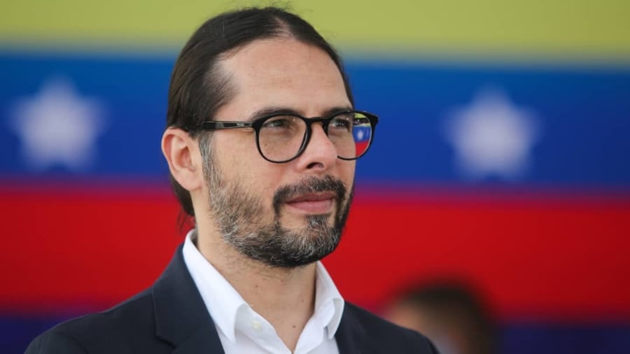 Ministro Ñáñez aseguró que este domingo "importa mucho el por qué votar"