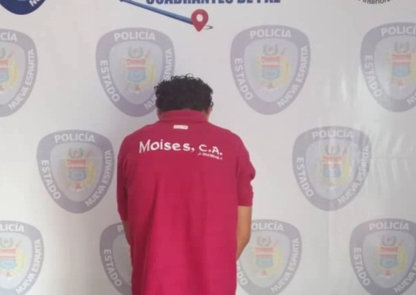 Detenido por el presunto abuso infantil de su hijastra