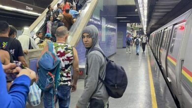 Hombre se lanza a los rieles del Metro de Caracas