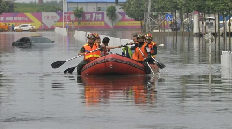 Más de 40 mil personas evacuadas por inundaciones al sur de China